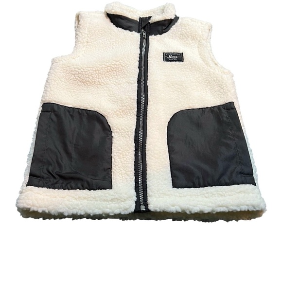 G.H. Bass Woman’s Fleece Sherpa Vest with Black Pockets Size 6 - Picture 3 of 6